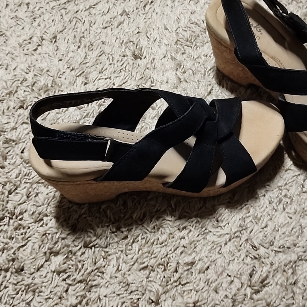 Woman's Clark Sandals - Picture 2 of 5